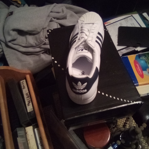 Black and white low top Adidas sneakers size 20 - Picture 2 of 4